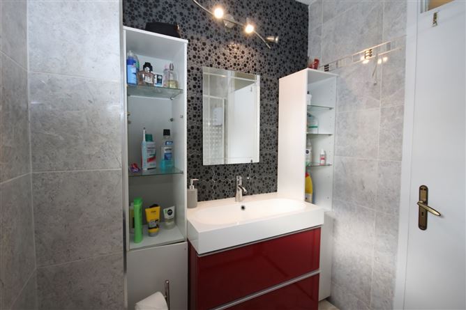 31 Gleann Na Smol, Oldbawn, Dublin 24