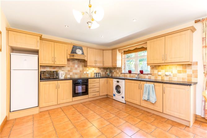 1 Lakeview, The Fair Green, Cavan