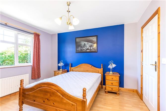 1 Lakeview, The Fair Green, Cavan
