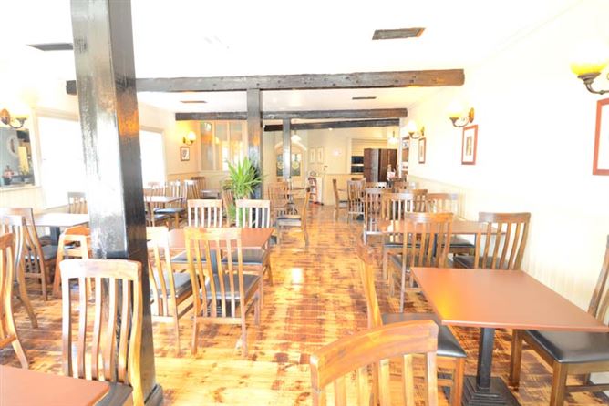 Prominent 7 Day Licenced & Restaurant Premises “The Forge”, Castlebridge, Co. Wexford., Castlebridge, Wexford
