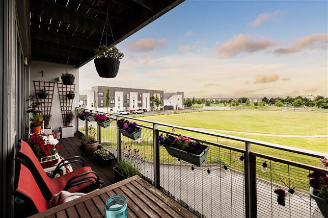 https://photos-a.propertyimages.ie/media/5/6/0/4942065/a64f7b8e-8c74-44a9-ae66-df7ad594b258_l.jpg