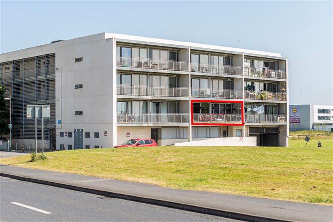 https://photos-a.propertyimages.ie/media/5/6/0/4942065/a64f7b8e-8c74-44a9-ae66-df7ad594b258_l.jpg