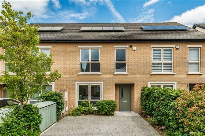 10 Oak Park Ave, Naas, Kildare