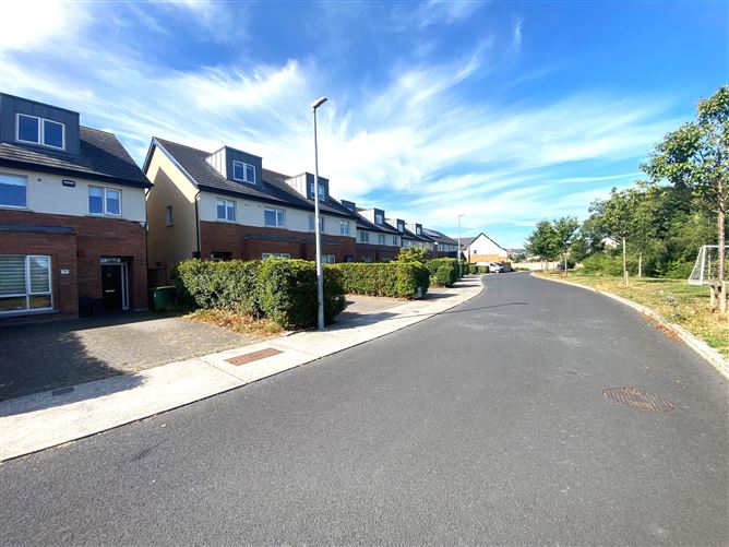 Dodderbrook Glade, Knocklyon, Dublin 24