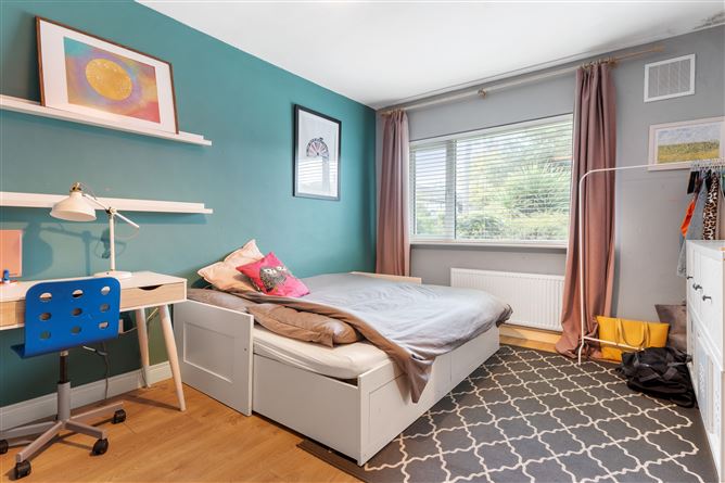33 Ravensdale Drive, Kimmage,   Dublin 12