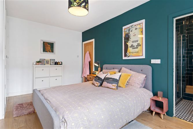 33 Ravensdale Drive, Kimmage,   Dublin 12