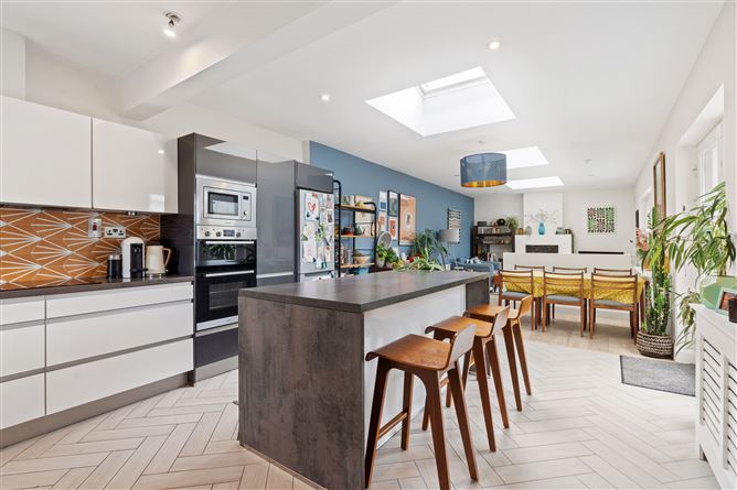 33 Ravensdale Drive, Kimmage,   Dublin 12