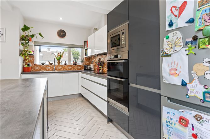 33 Ravensdale Drive, Kimmage,   Dublin 12