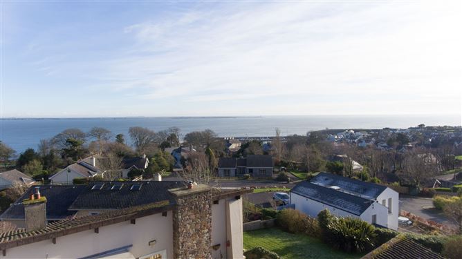 Meadowcourt House, Circular Road, Dunmore East, Waterford