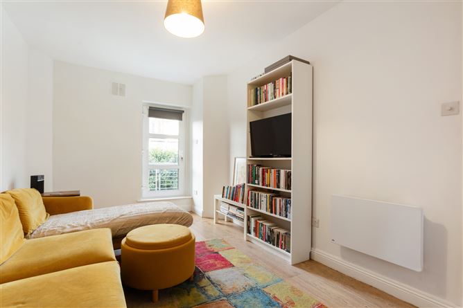 15 Carraig Court, Off Georges Avenue, Blackrock, Co. Dublin