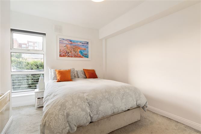 15 Carraig Court, Off Georges Avenue, Blackrock, Co. Dublin