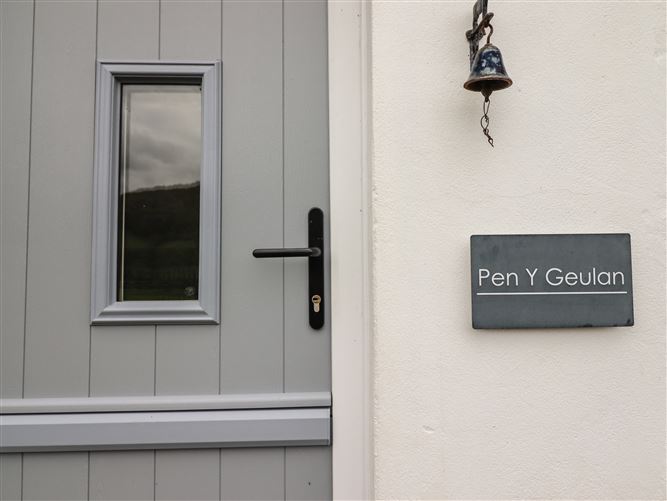 Pengeulan,Cemmaes, Powys, Wales