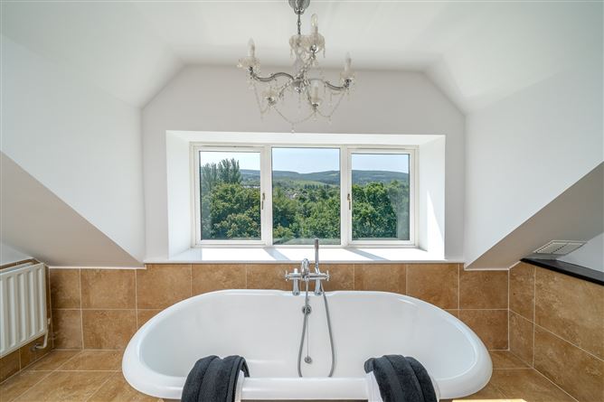 76 Ballintyre Grove, Ballinteer, Dublin 16