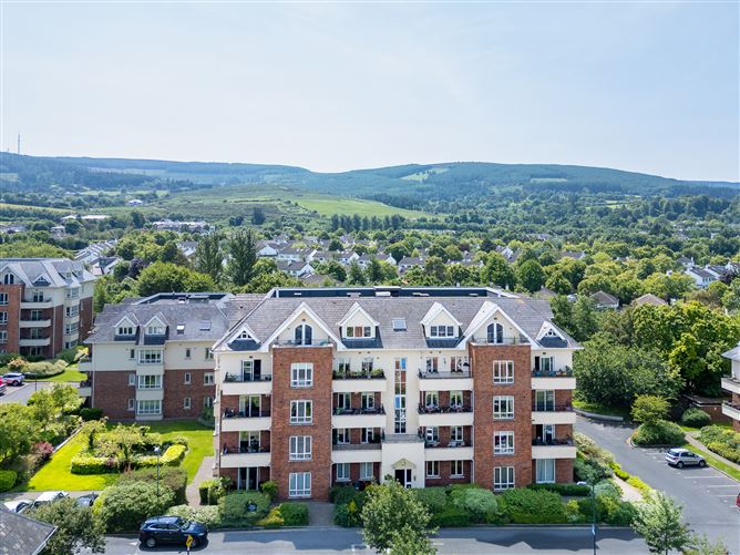 76 Ballintyre Grove, Ballinteer, Dublin 16