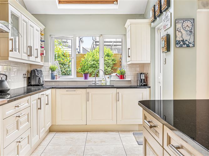 10 Parklands Avenue, Ballycullen,   Dublin 24