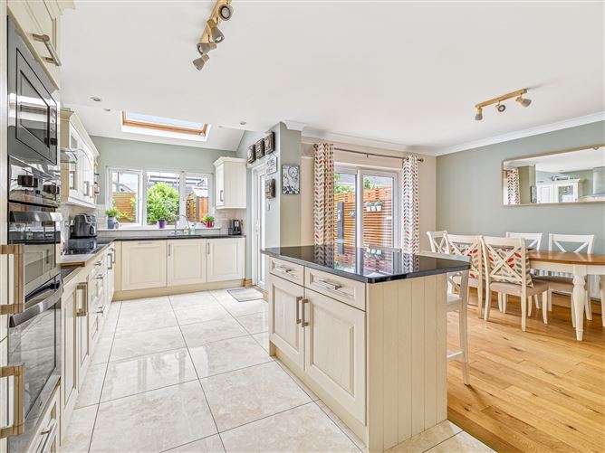 10 Parklands Avenue, Ballycullen,   Dublin 24
