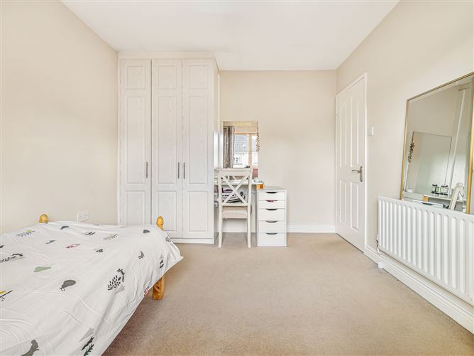 10 Parklands Avenue, Ballycullen,   Dublin 24