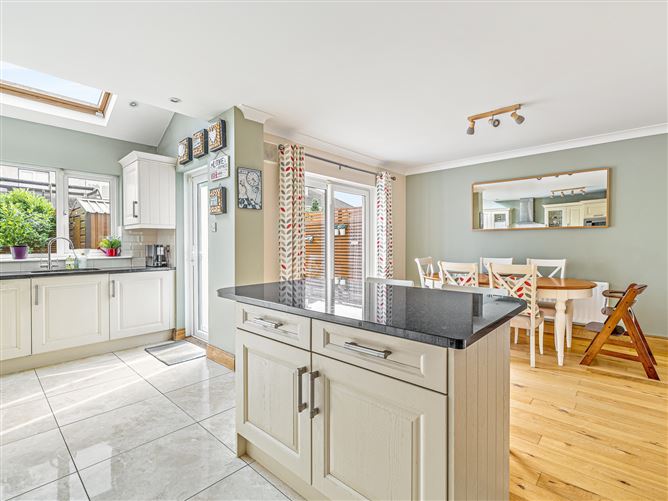 10 Parklands Avenue, Ballycullen,   Dublin 24