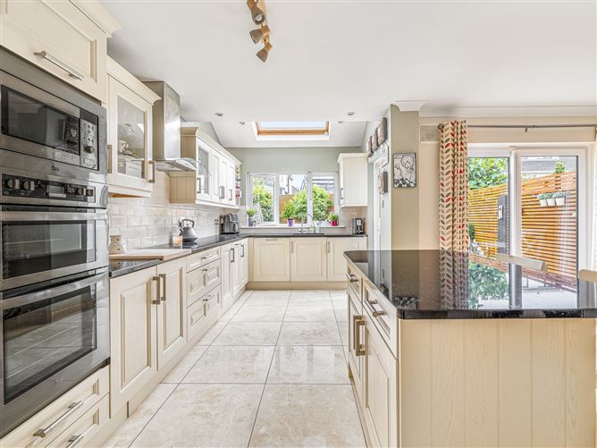 10 Parklands Avenue, Ballycullen,   Dublin 24