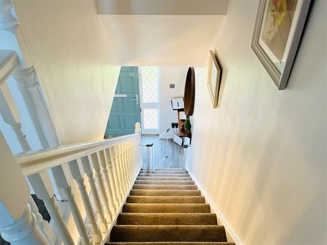 27 Carrig an Oir, Toberteascain, Ennis, Clare
