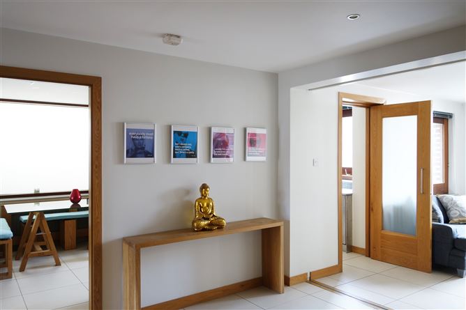 11 The Wooden Building, Temple Bar,   Dublin 2