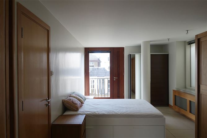 11 The Wooden Building, Temple Bar,   Dublin 2