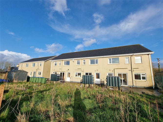 1, 2, 3, 4, 5 2 Lislaughtin, BallyLongford, Co. Kerry