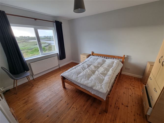 1, 2, 3, 4, 5 2 Lislaughtin, BallyLongford, Co. Kerry