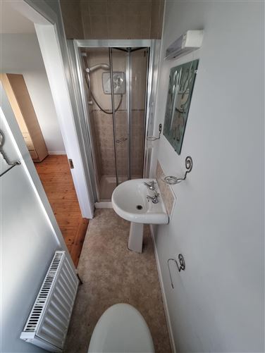 1, 2, 3, 4, 5 2 Lislaughtin, BallyLongford, Co. Kerry