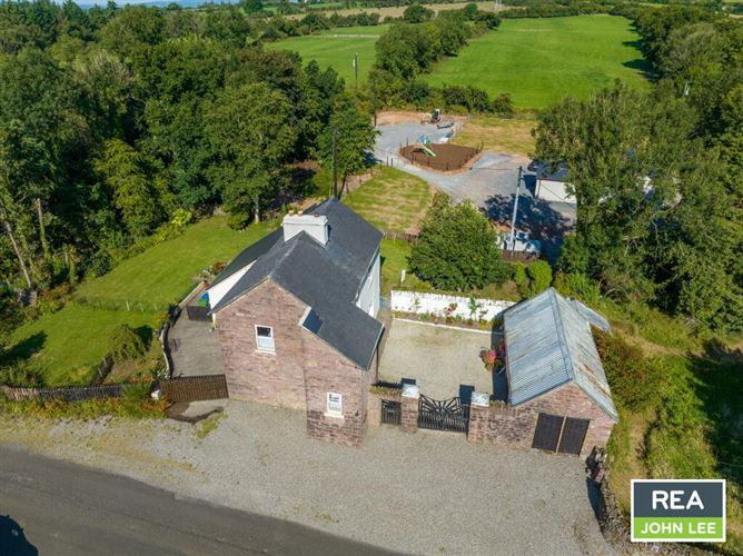 Avalon House, Killoscully, Newport, Tipperary