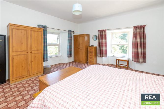 Avalon House, Killoscully, Newport, Tipperary