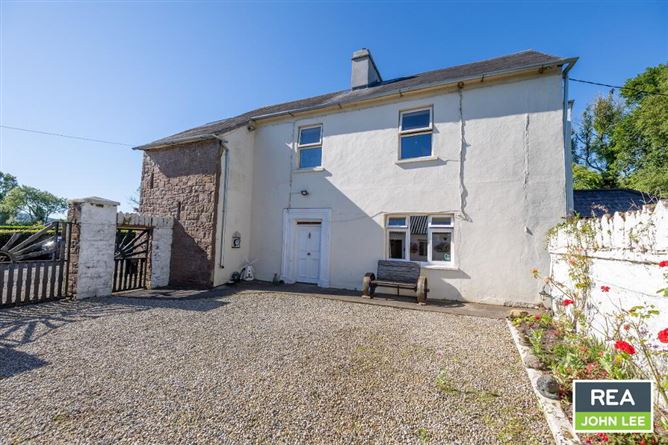 Avalon House, Killoscully, Newport, Tipperary