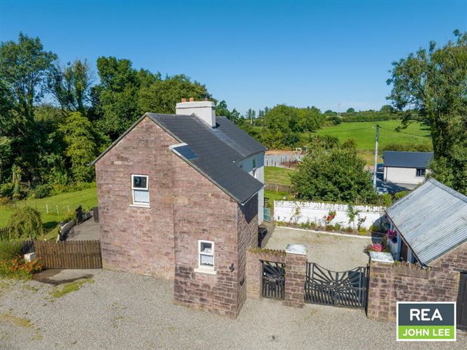 Avalon House, Killoscully, Newport, Tipperary