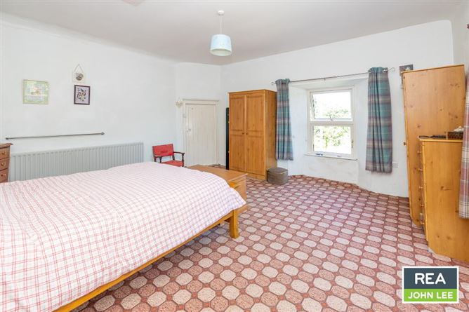 Avalon House, Killoscully, Newport, Tipperary