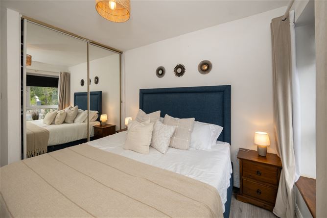 10 Millbrook, Carrigaline Road, Douglas, Cork