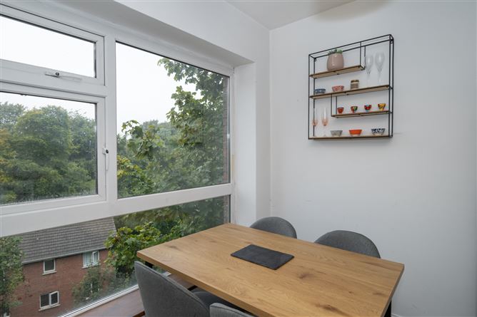 10 Millbrook, Carrigaline Road, Douglas, Cork