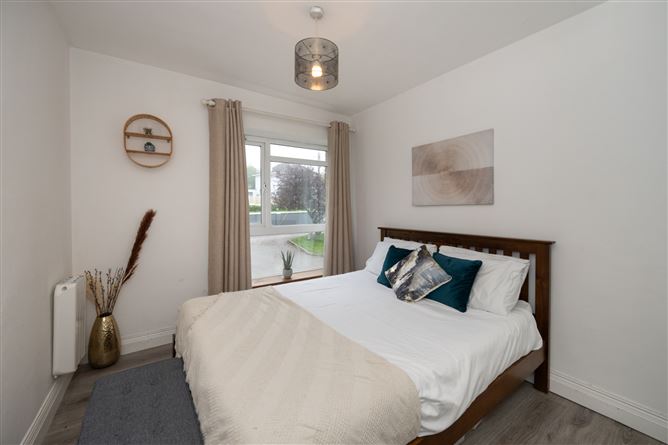 10 Millbrook, Carrigaline Road, Douglas, Cork