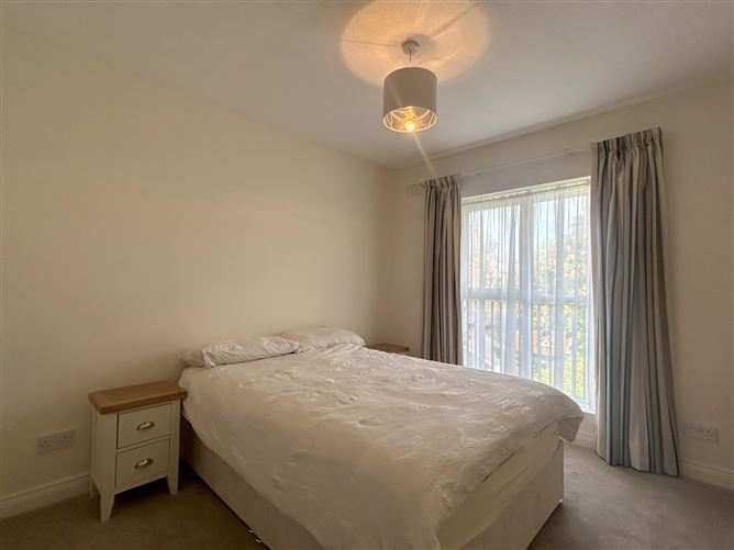 28 Roebuck Castle, Clonskeagh, Dublin 14