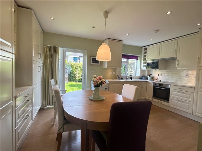 28 Roebuck Castle, Clonskeagh, Dublin 14