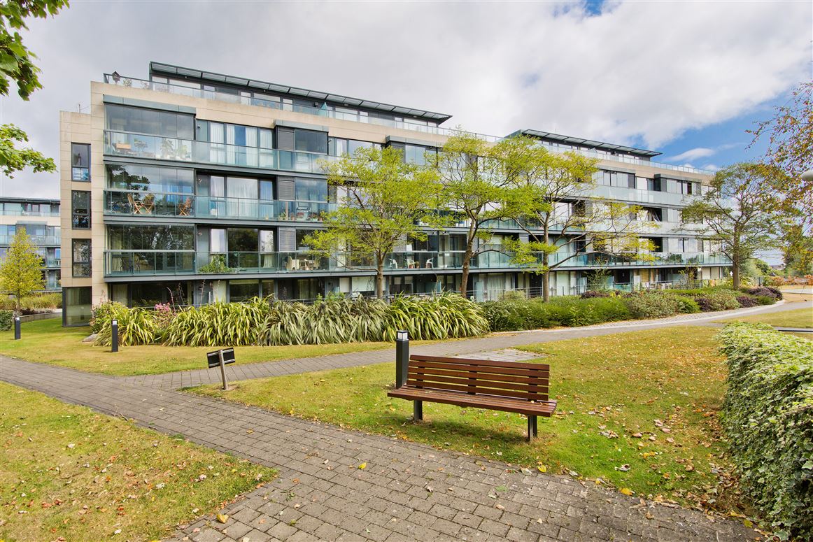 8 Cowper Hall Mount Saint Annes, Milltown,   Dublin 6