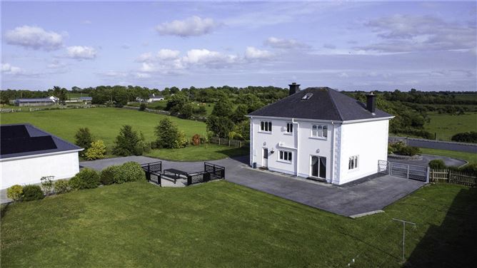 Pollnahallia, Belclare, Caherlistrane, Tuam, Co. Galway