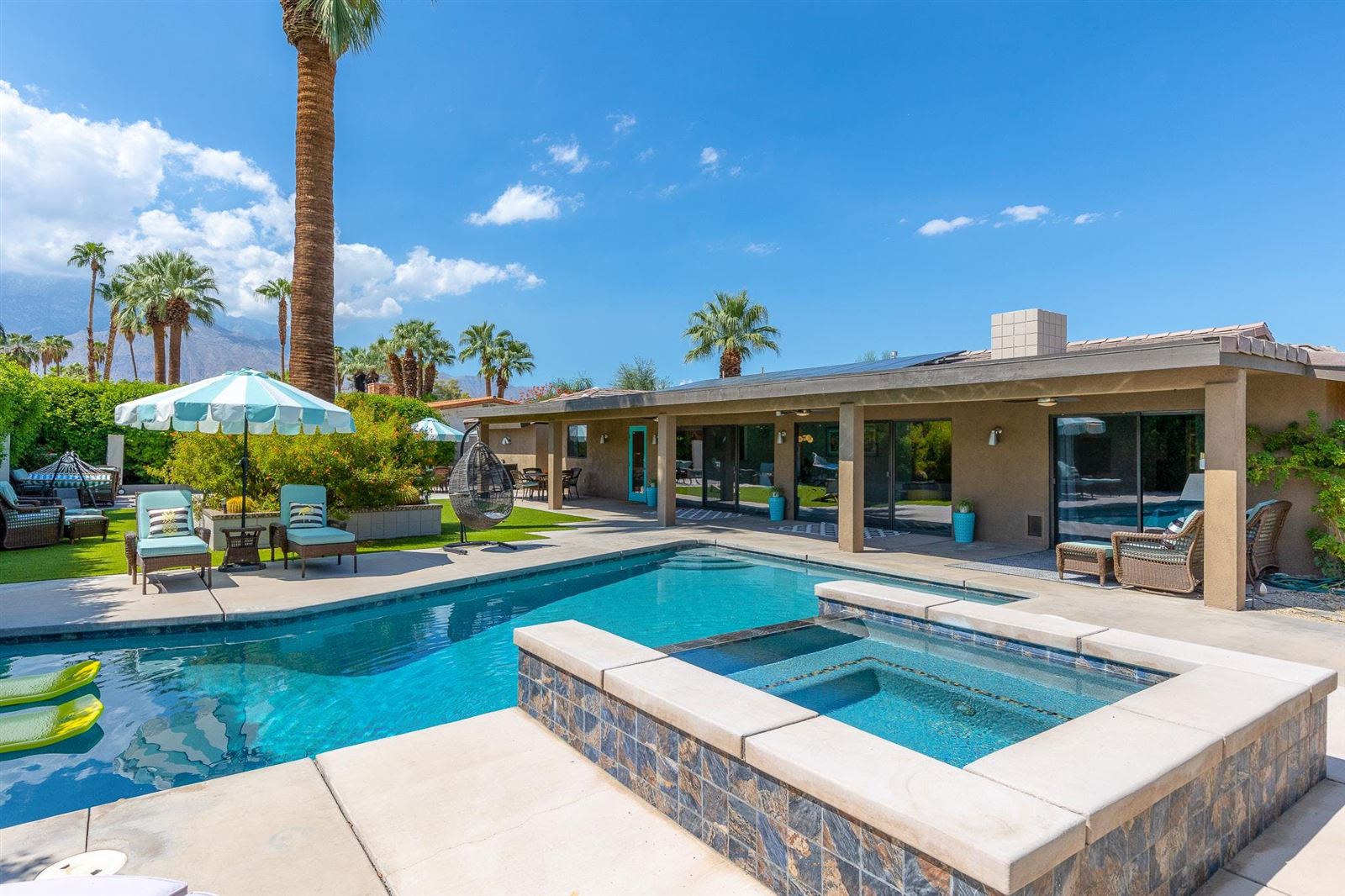 Photo 1 of 10 — The Slow,Palm Springs,California,USA