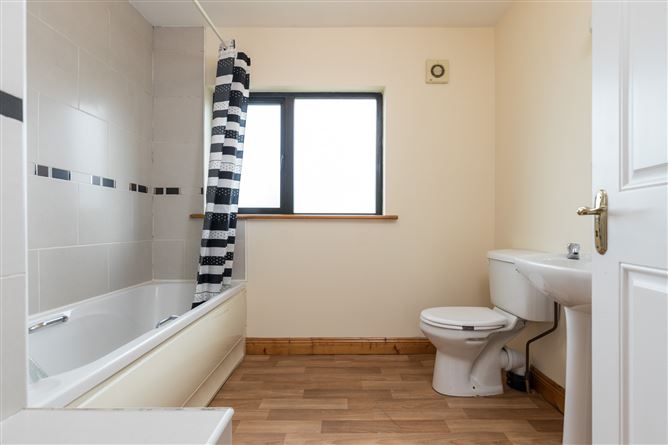 12 Pearsons Brook, Gorey, County Wexford