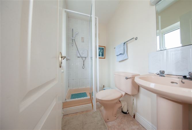 126 Hollybrook Park, Bray, Wicklow