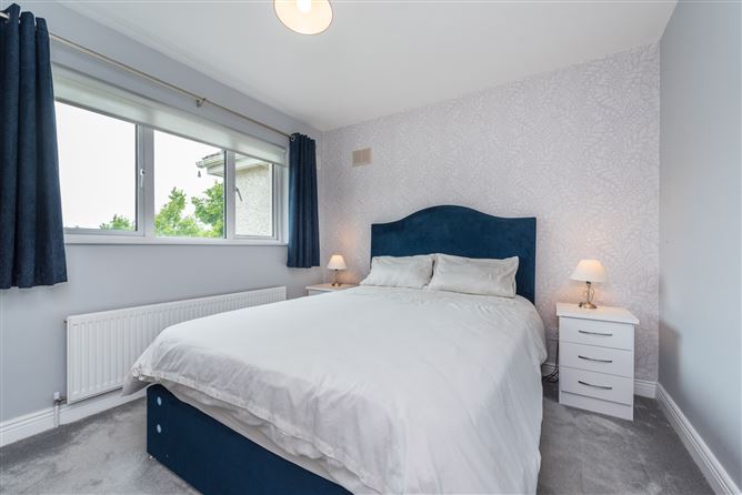 https://photos-a.propertyimages.ie/media/5/6/4/4942465/373f11c5-a415-4124-a9ba-e75f357b3898_l.jpg