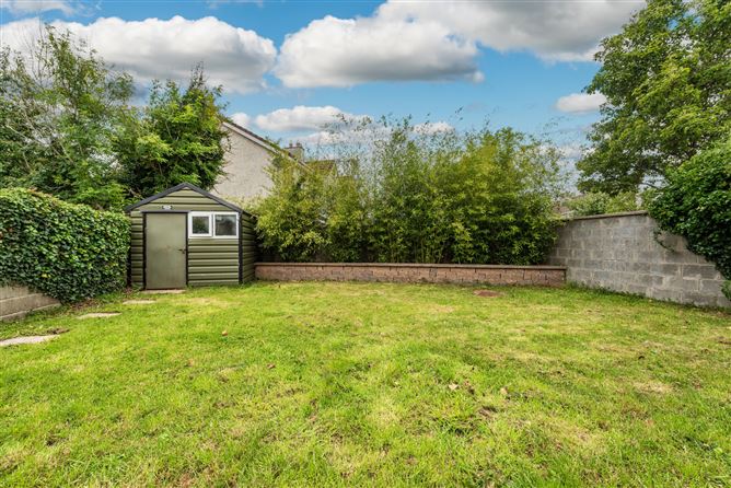 https://photos-a.propertyimages.ie/media/5/6/4/4942465/373f11c5-a415-4124-a9ba-e75f357b3898_l.jpg
