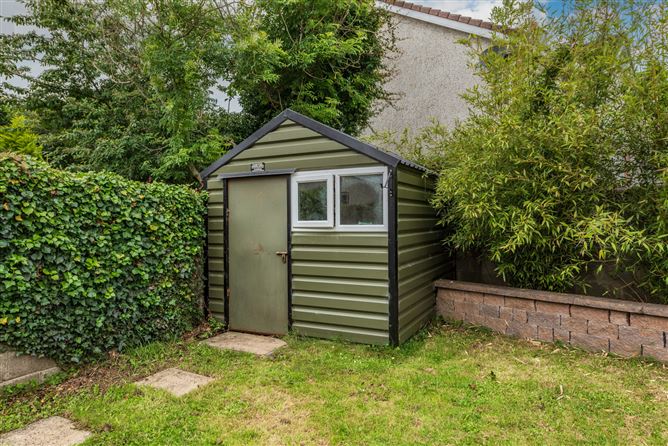 https://photos-a.propertyimages.ie/media/5/6/4/4942465/373f11c5-a415-4124-a9ba-e75f357b3898_l.jpg