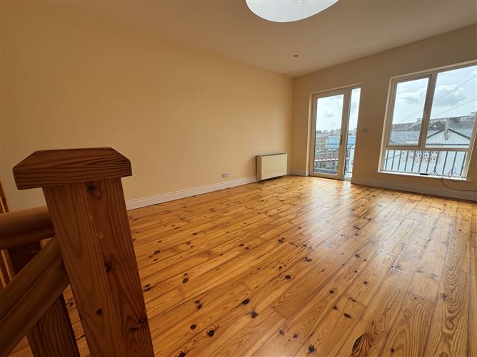 Ref 1197 - 4 Centre Point, Waterville, Kerry