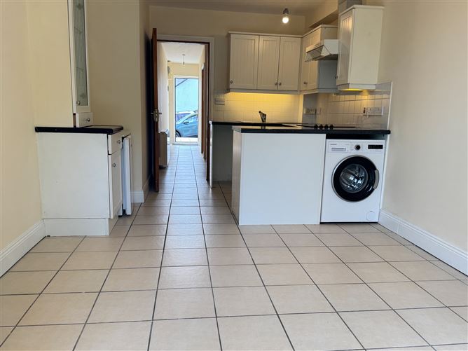 Ref 1197 - 4 Centre Point, Waterville, Kerry