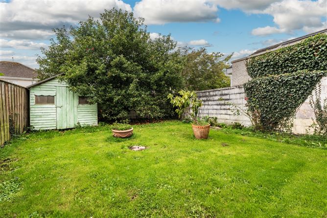 https://photos-a.propertyimages.ie/media/5/6/4/4956465/4b75810d-eafb-49de-8797-5c6635b3d731_l.jpg